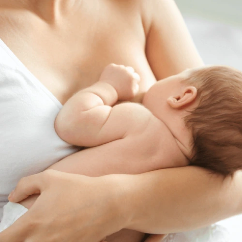 راهکارهای مؤثر درمان افتادگی سینه بعد از شیردهی